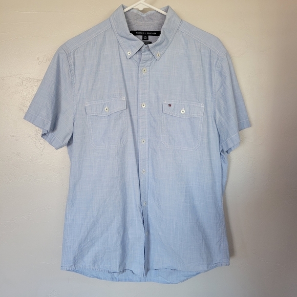 Tommy Hilfiger Men's Large Button Up Shirt Short Sleeve Light Blue Collared Top - Picture 1 of 5